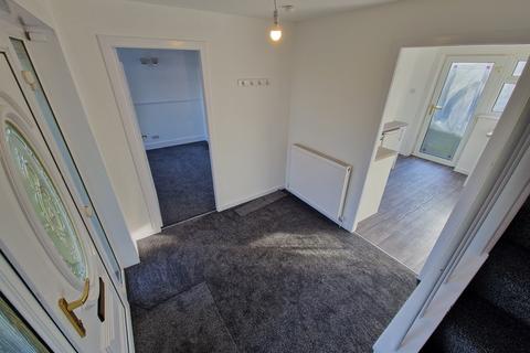 3 bedroom end of terrace house to rent, Whitehall Crescent, Cardenden KY5