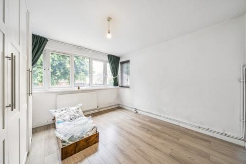 2 bedroom flat to rent, Banbury Street London SW11