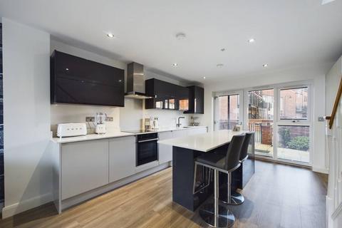 47 Blanket Row, Hull, HU1 1AX
