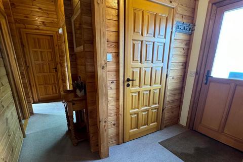 3 bedroom log cabin for sale, Duck Lagoon, Tattershall Lakes Country Park, Sleaford Road, Tattershall LN4