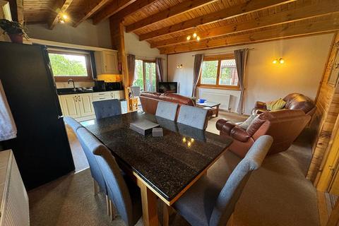 3 bedroom log cabin for sale, Duck Lagoon, Tattershall Lakes Country Park, Sleaford Road, Tattershall LN4