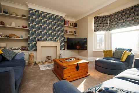 2 bedroom flat for sale, Southdene, Filey YO14