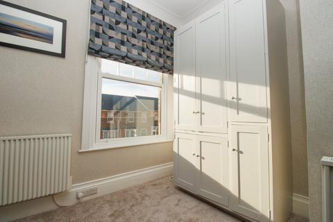 2 bedroom flat for sale, Southdene, Filey YO14