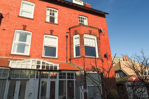 2 bedroom flat for sale, Southdene, Filey YO14