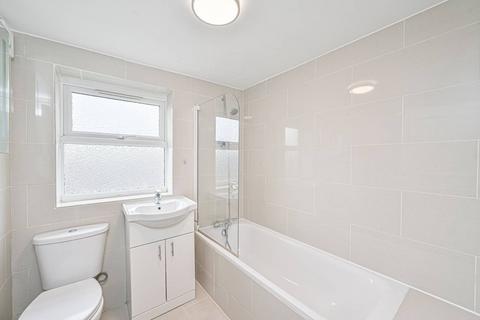 1 bedroom flat for sale, Finchley Road, South Hampstead, London, NW3