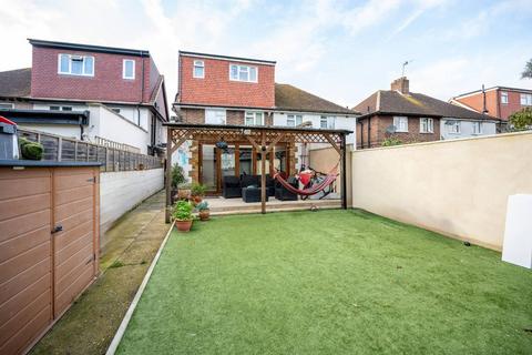 21 Douglas Road, Kingston Upon Thames, KT1 3PX