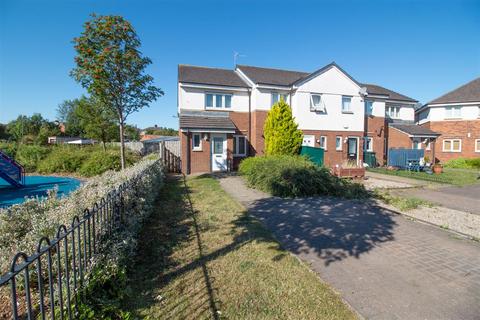 2 bedroom terraced house to rent, Bittern Close, Gateshead NE11