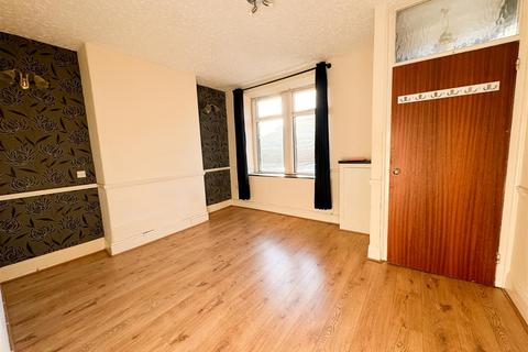 2 bedroom terraced house to rent, Bench Road