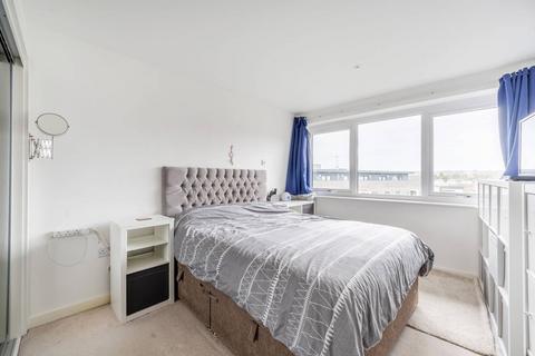 2 bedroom flat for sale, Stanmore Place, Stanmore, HA7