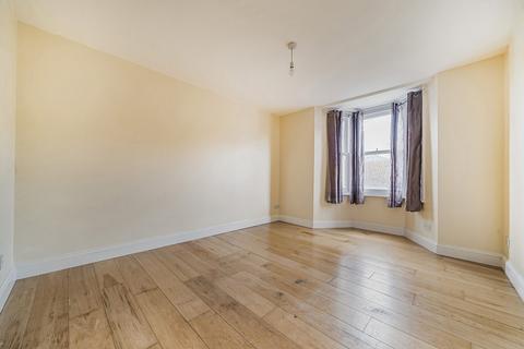 2 bedroom apartment for sale, West Street, Erith