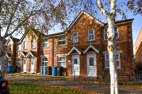 2 bedroom terraced house to rent, Lindengate Avenue, Rockford Green, Hull, East Yorkshire, HU7