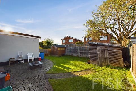 3 bedroom bungalow for sale, Kent Avenue, Canvey Island, SS8