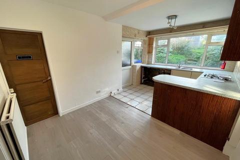 3 bedroom terraced house to rent, Apethorn Lane, Hyde, SK14