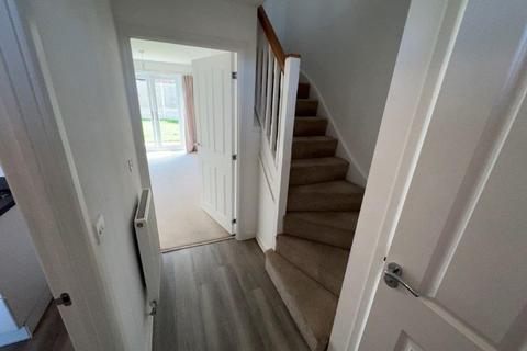 2 bedroom end of terrace house to rent, Pickard Way, Leicester LE3