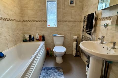 undefined, Great North Road, Milford Haven, Pembrokeshire, SA73