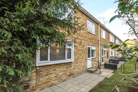 2 bedroom flat for sale, Dolphin Close, Surbiton KT6