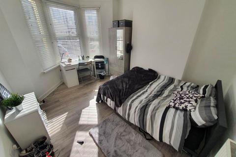 5 bedroom house to rent, Tewkesbury Street, Cathays, Cardiff