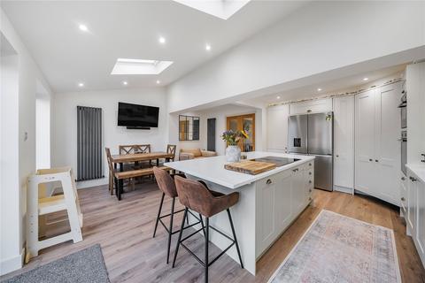 20 Esk Gardens, Wetherby, LS22 7UR