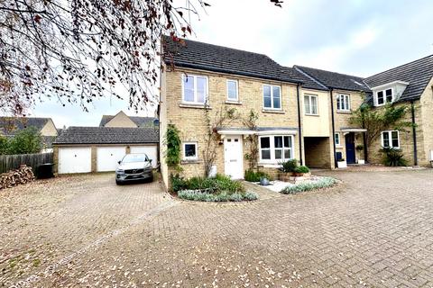 4 bedroom link detached house for sale, Chelmer Way, Ely, Cambridgeshire