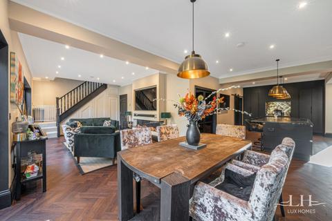 49 Herbert Road, Hornchurch, RM11 3LL