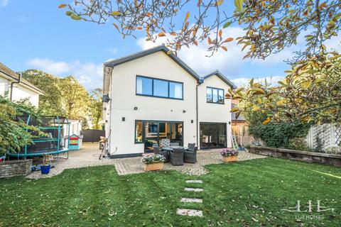 49 Herbert Road, Hornchurch, RM11 3LL