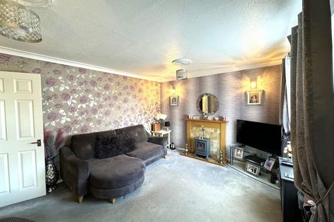 3 bedroom end of terrace house for sale, Weld Close, Staplehurst