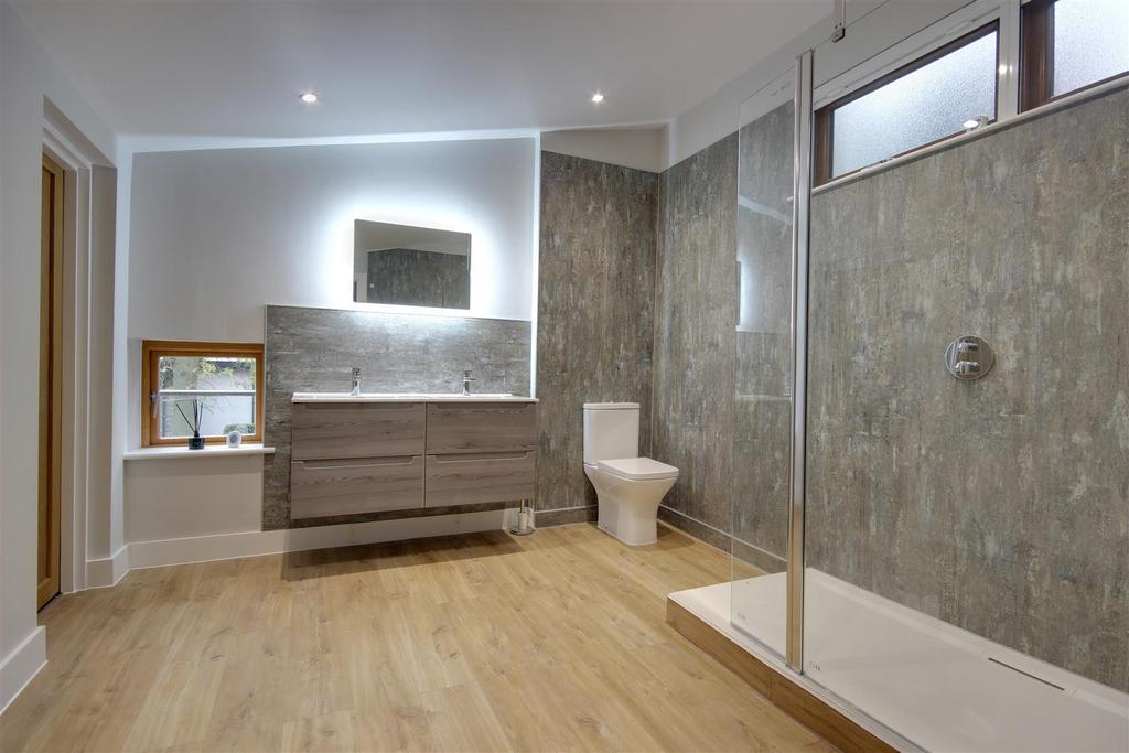 Ensuite Shower Room