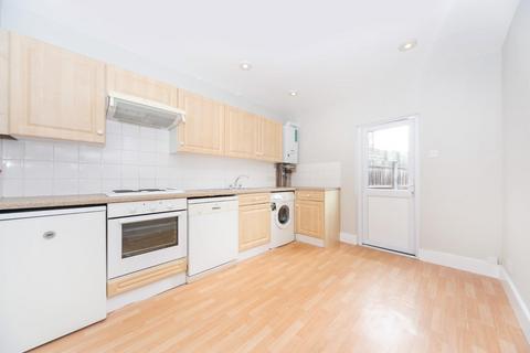 3 bedroom house to rent, Seymour Road, London