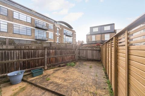 3 bedroom house to rent, Seymour Road, London