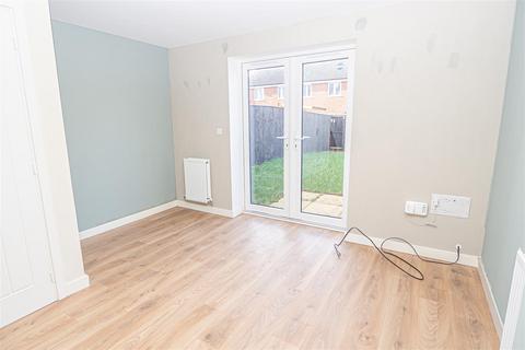 3 bedroom end of terrace house for sale, Flying Bedstead Way, Hucknall NG15