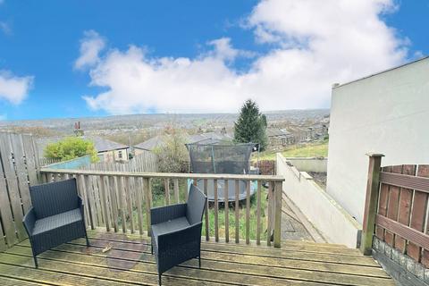 3 bedroom terraced house for sale, Bradford Old Road, Halifax HX3