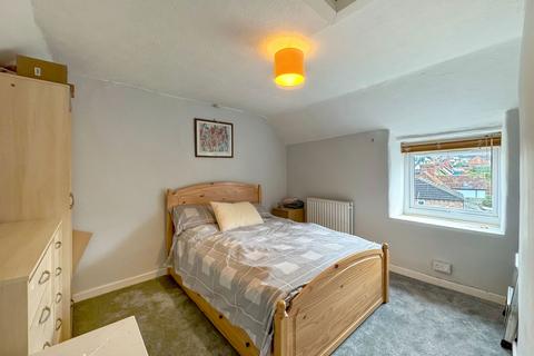 4 Fortfields, Dursley, GL11 4JZ