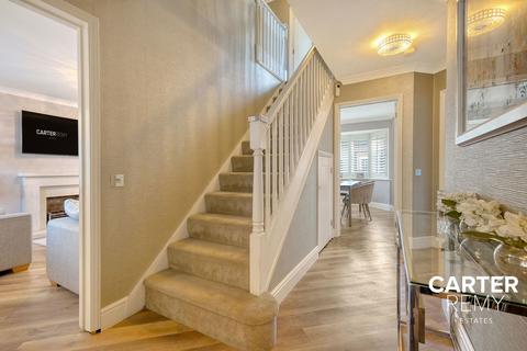 23 Brandon Close, Chafford Hundred, Grays, RM16 6QX