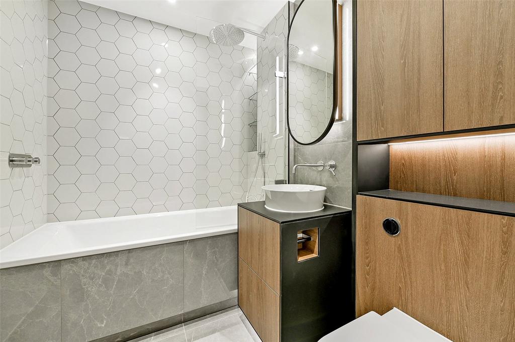 Ensuite