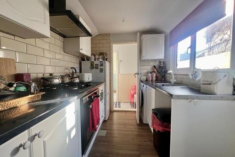 2 bedroom terraced house for sale, Station Road, Burnham-on-Crouch