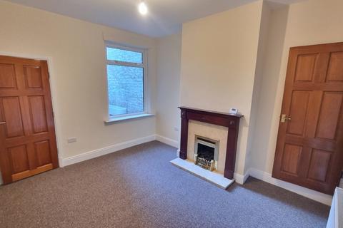 3 bedroom terraced house to rent, St. Leonards Road, Leicester LE2