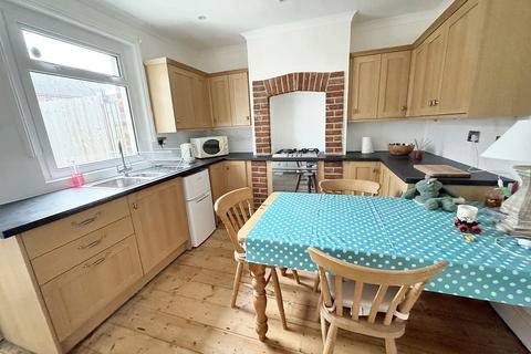 2 bedroom end of terrace house for sale, Wimborne