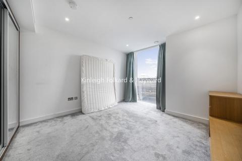 2 bedroom flat to rent, Wandsworth Road London SW8