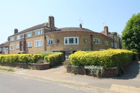 2 bedroom apartment to rent, Pelham Court, Kingston Road, STAINES-UPON-THAMES, TW18