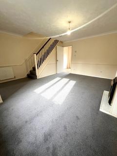 3 bedroom semi-detached house to rent, Rattigan Gardens, Fareham PO15