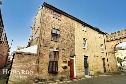 2 bedroom terraced house for sale, Wellington Road, Great Yarmouth