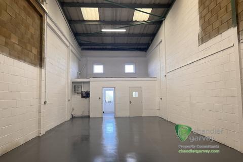 Industrial unit to rent, Aylesbury HP19