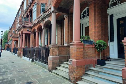 2 bedroom flat to rent, Cadogan Square