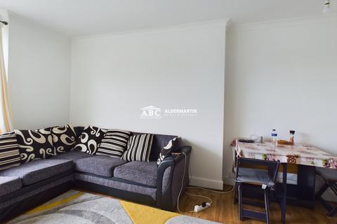 1 bedroom flat for sale, Highfield Avenue, London, NW9