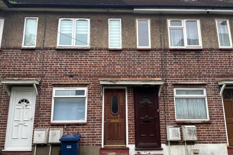 2 bedroom maisonette for sale, Ajax Court, Colindale, London, NW9