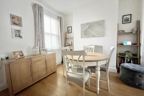 33 Buller Road, Exeter, EX4 1BZ