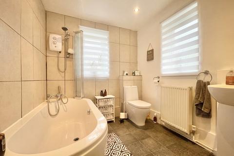 33 Buller Road, Exeter, EX4 1BZ
