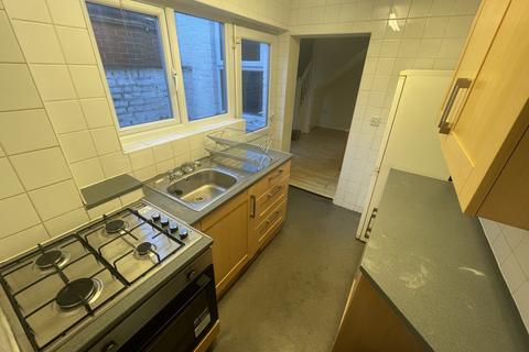 2 bedroom terraced house to rent, High Street, Harborne, Birmingham, B17