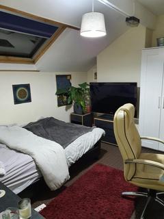 undefined, Leeds LS6