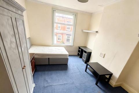undefined, Leeds LS6